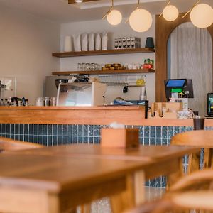Tiya House Rooms & Cafe